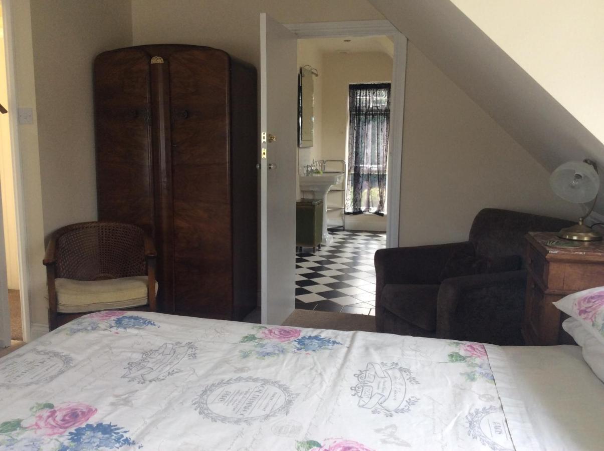 Heatherdene House Corfe Mullen Buitenkant foto