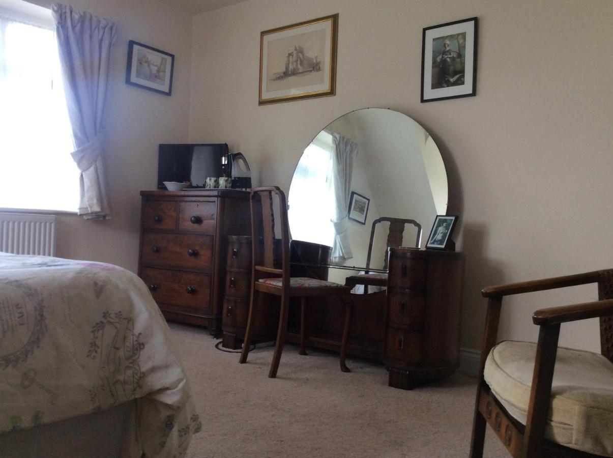 Heatherdene House Corfe Mullen Buitenkant foto