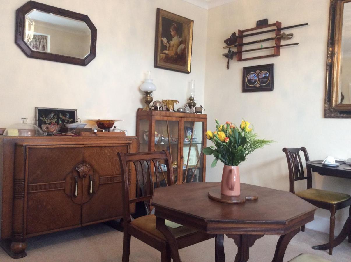 Heatherdene House Corfe Mullen Buitenkant foto