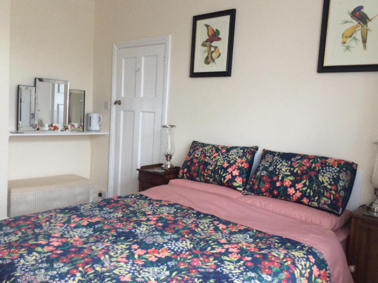 Heatherdene House Corfe Mullen Buitenkant foto