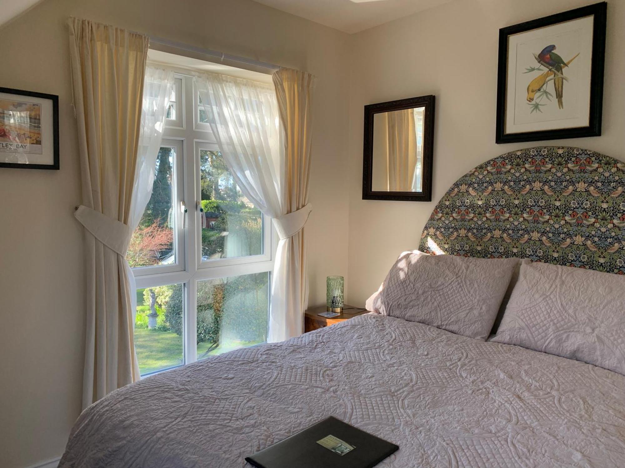 Heatherdene House Corfe Mullen Buitenkant foto