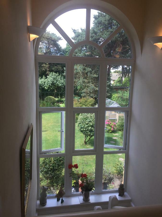 Heatherdene House Corfe Mullen Buitenkant foto