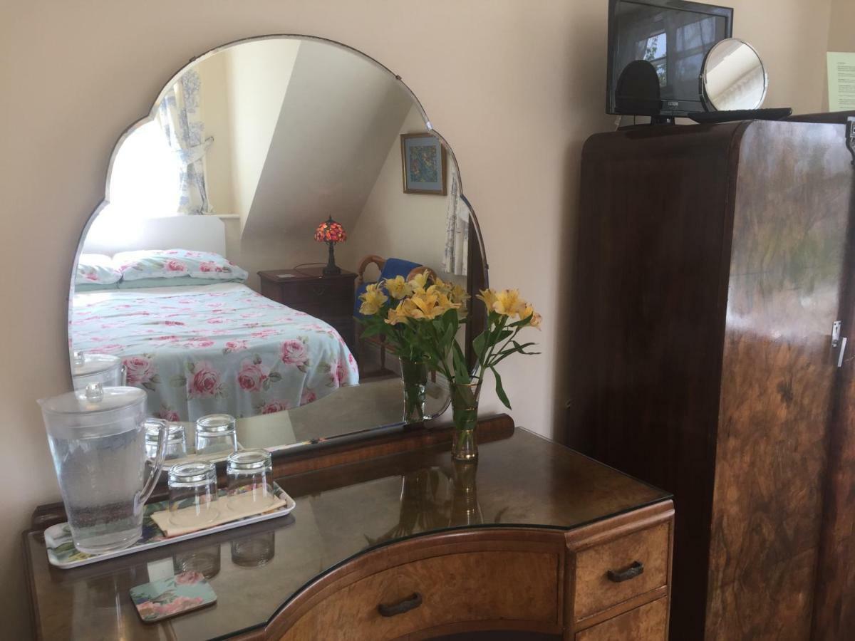 Heatherdene House Corfe Mullen Buitenkant foto